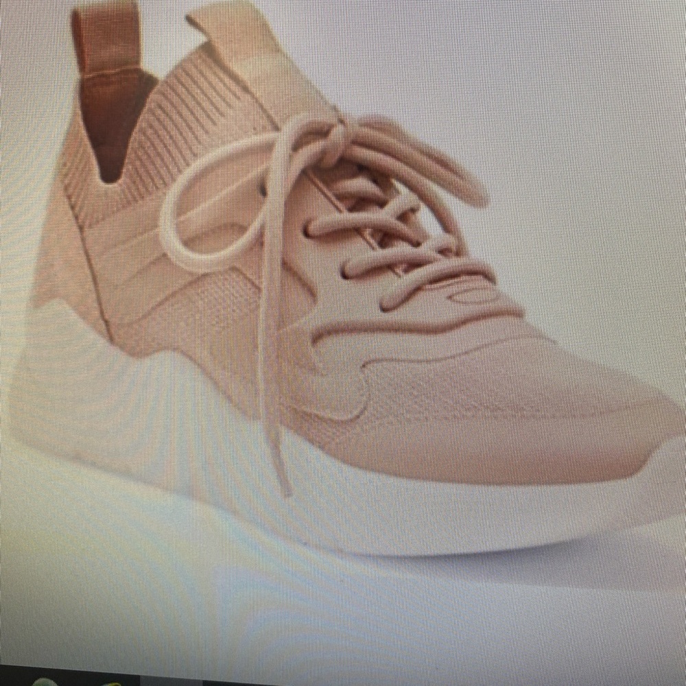 Vince Camuto Sneakers